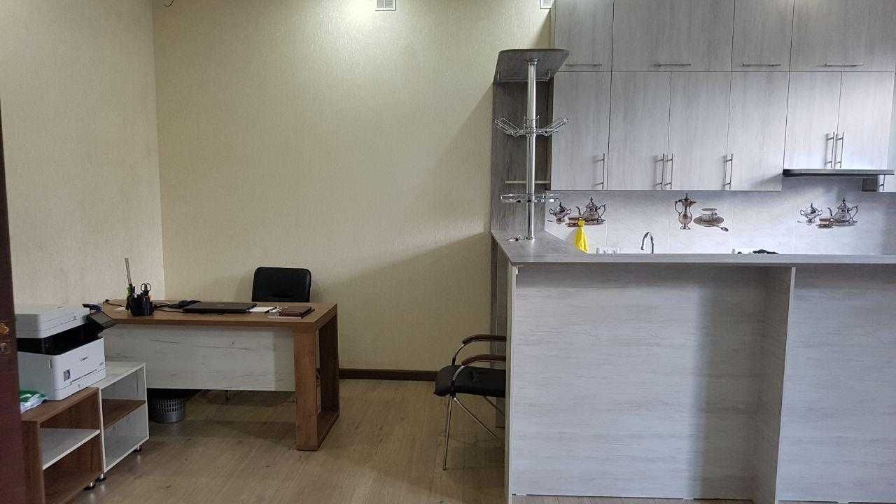 Сдаётся нежилое помещение 50 м², 1 этаж, р-н Максим Горький М.Улугбек