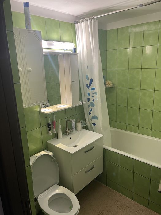 Apartament cu 3 camere