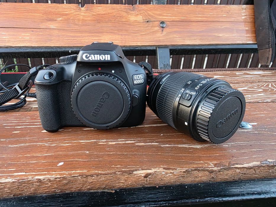 Aparat foto Canon EOS 4000 D