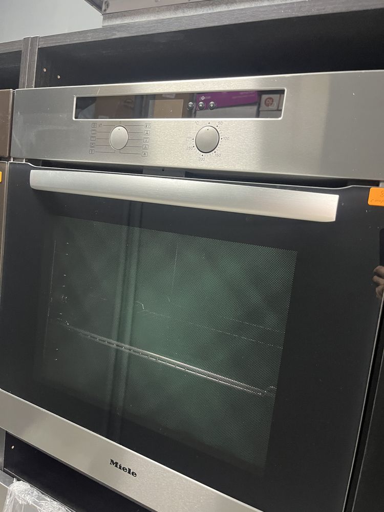 Miele H4114 BP фурна за вграждане с пиролиза/ 24 мес гаранция