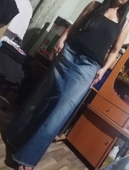 Дънкова пола -М / Л размер