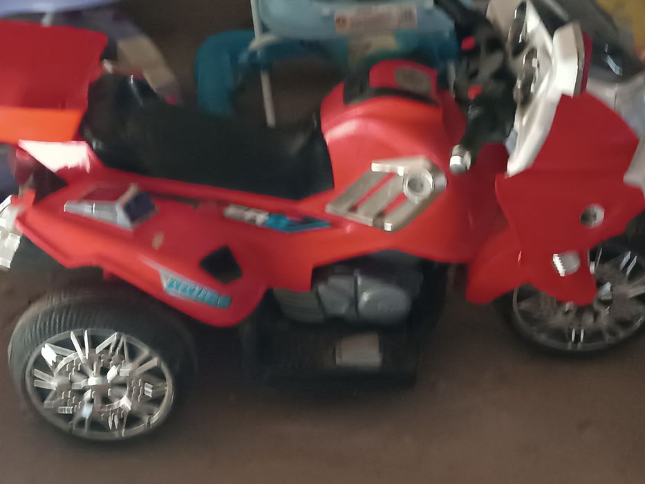 Мотоцикл игрушечный