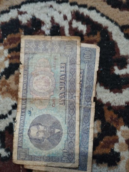 Monede și bancnote vechi