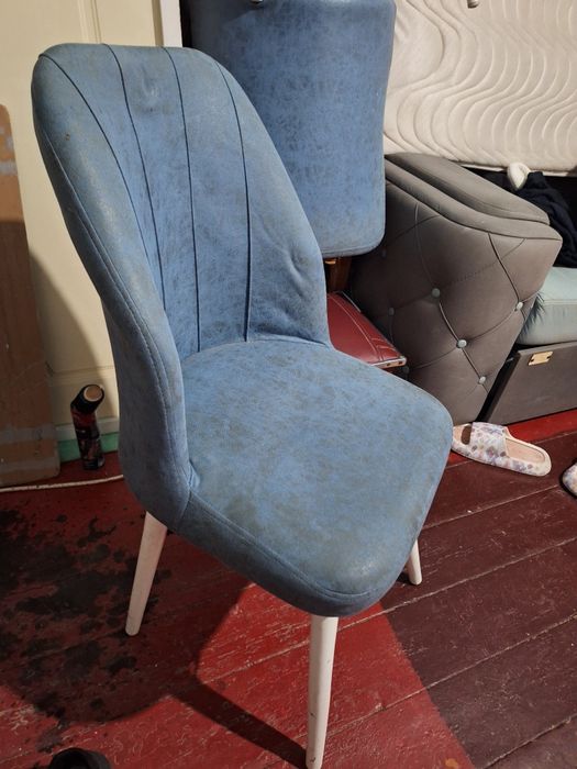 Yaxshi stul  200 ming