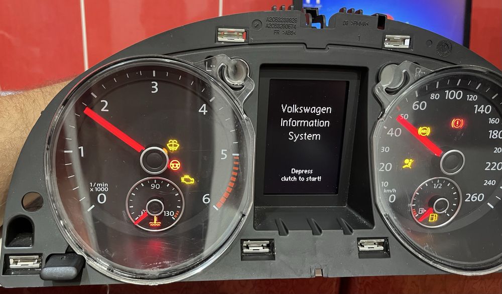 Ceasuri bord +trimuri Passat b6/b7 CC