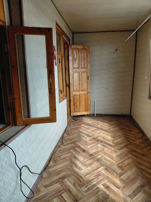 Чирчик шахар 3 м/р 2х Нархи 29.000$ Бош толов ва паспорт билан Ипотека