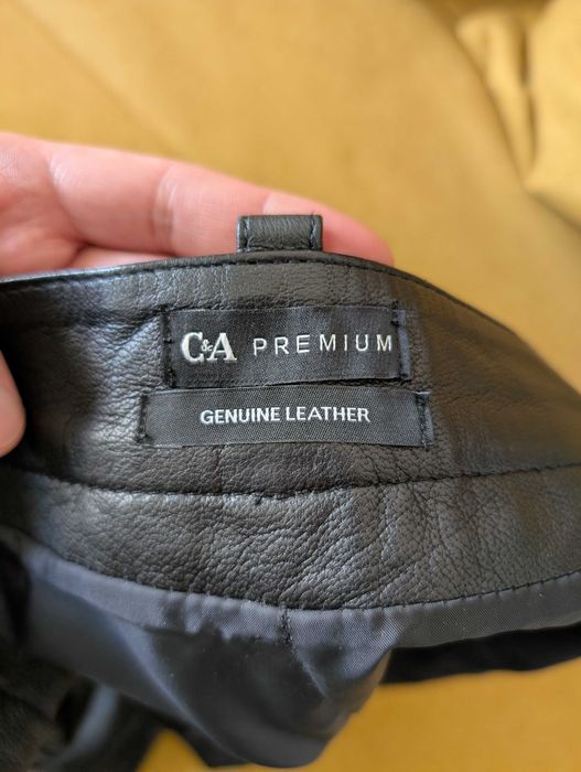 Pantaloni C&A Premium de piele naturala, barbati, marime 40 / M