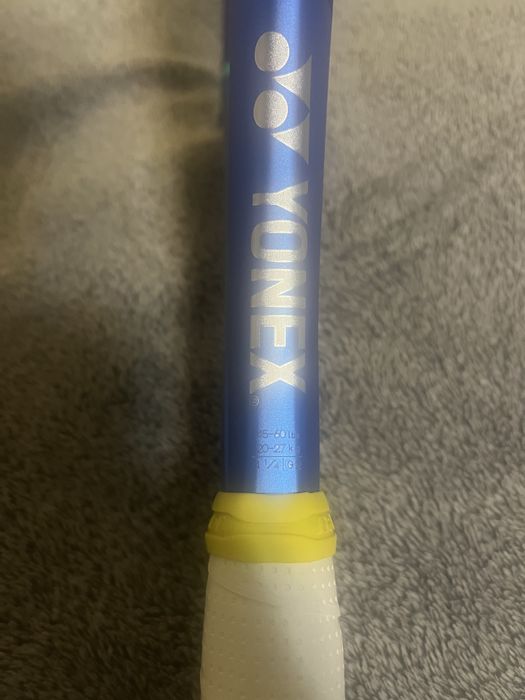 Тенис ракета Yonex ezone 100