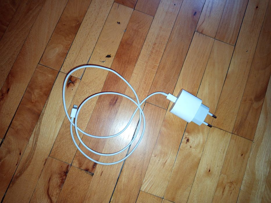 Оригинални зарядни от 10 лв до 55 лв