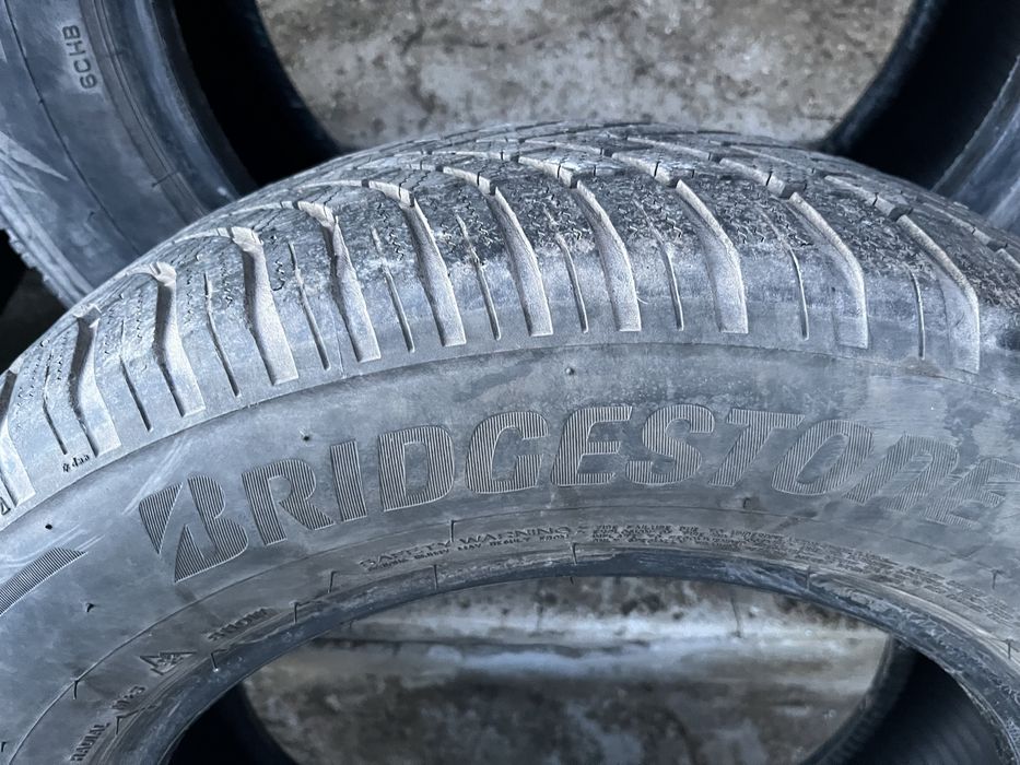 Зимни гуми Bridgestone 215/65/16