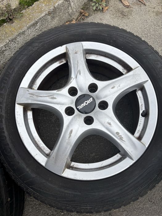 Vand jante de aluminiu cu tot cu cauciucuri