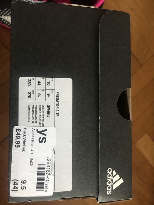 Ghete Predator Adidas Accuracy 4 Astro Turf noi in cutie