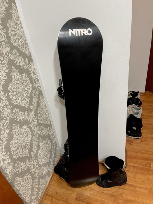 Placa snowboard 137 cm nitro cu legaturi