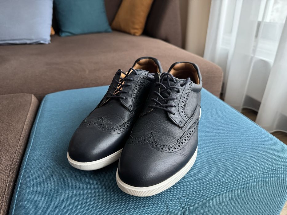 Елегантни мъжки обувки Massimo Dutti от естествена кожа