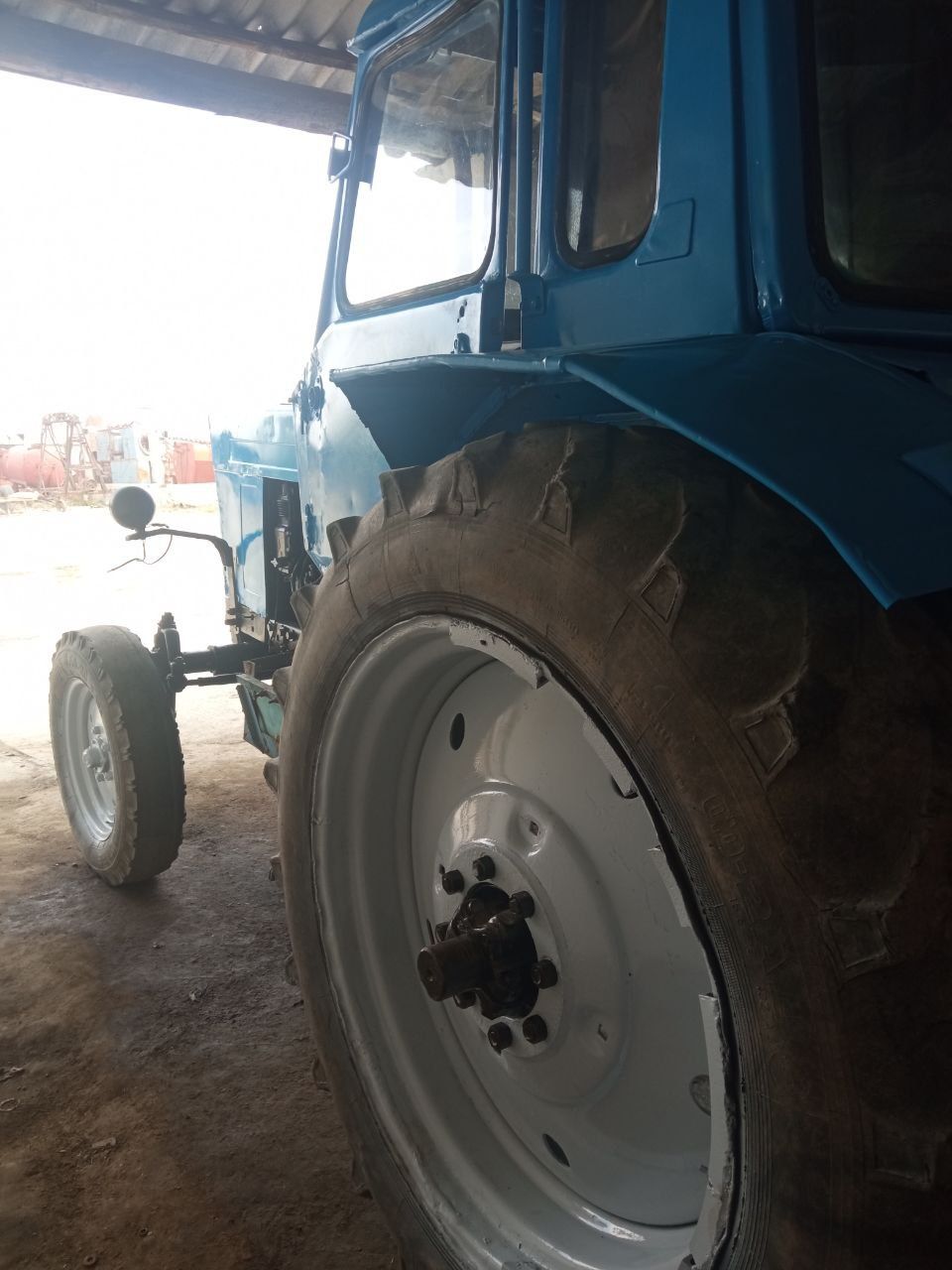 Traktor Belarus .