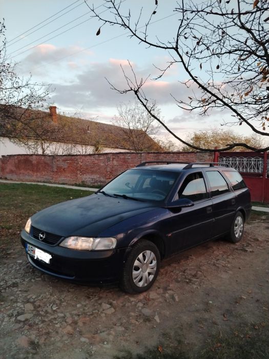Vând Opel Vectra cu acte valabile.!!