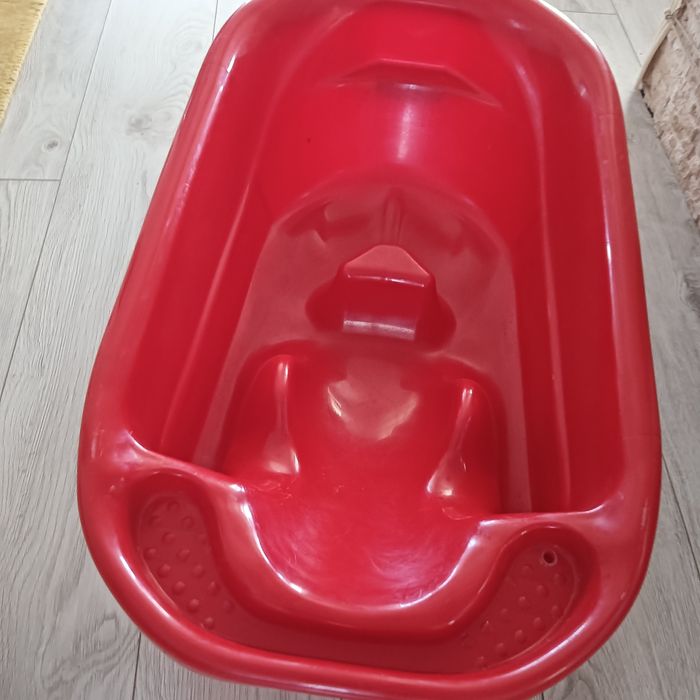 Cada baie 2 bucăți:  nou născut și copil mic