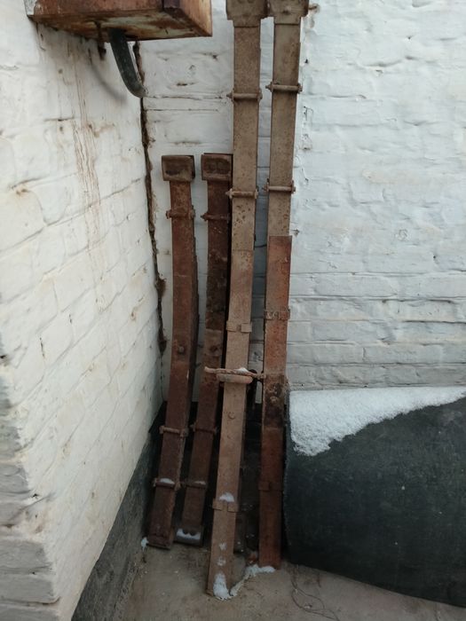 Рессоры Газ 53 .