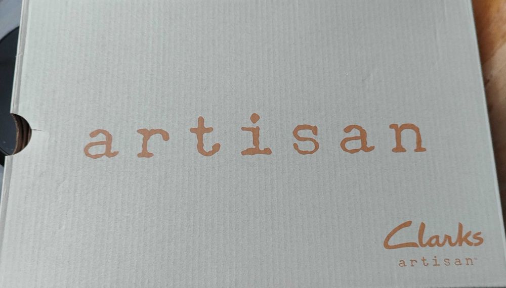 Нови обувки Clarks на Коледна цена