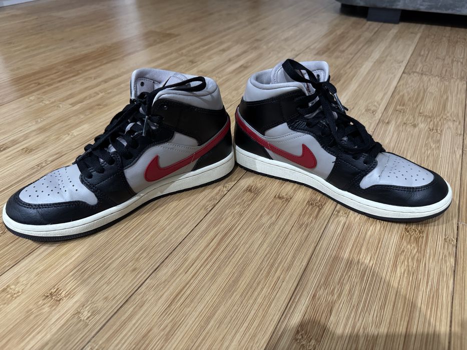 Vând jordan 1 high