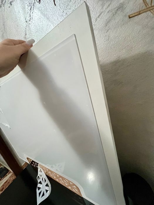 Oglindă pe mdf nouă