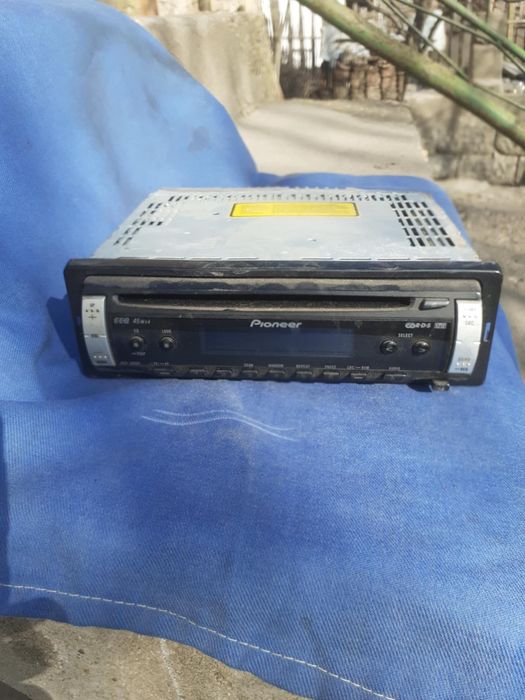 Авторадиа, народни цени, 2 авто радиа с Bluetooth