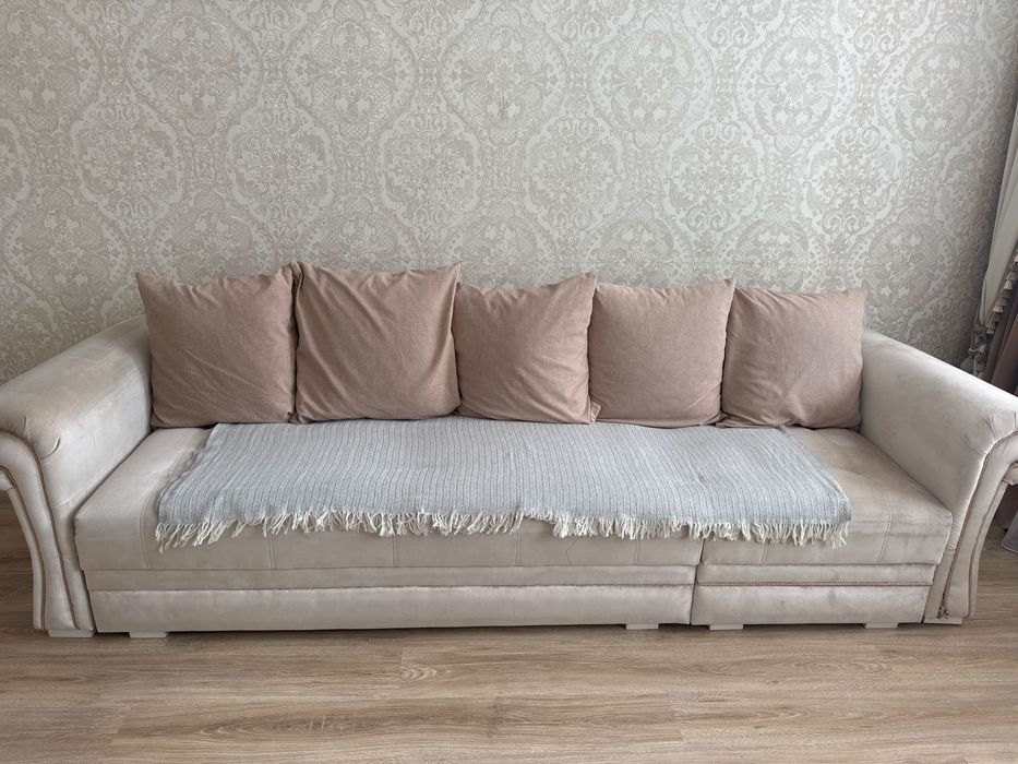 Продам диван 3 метра