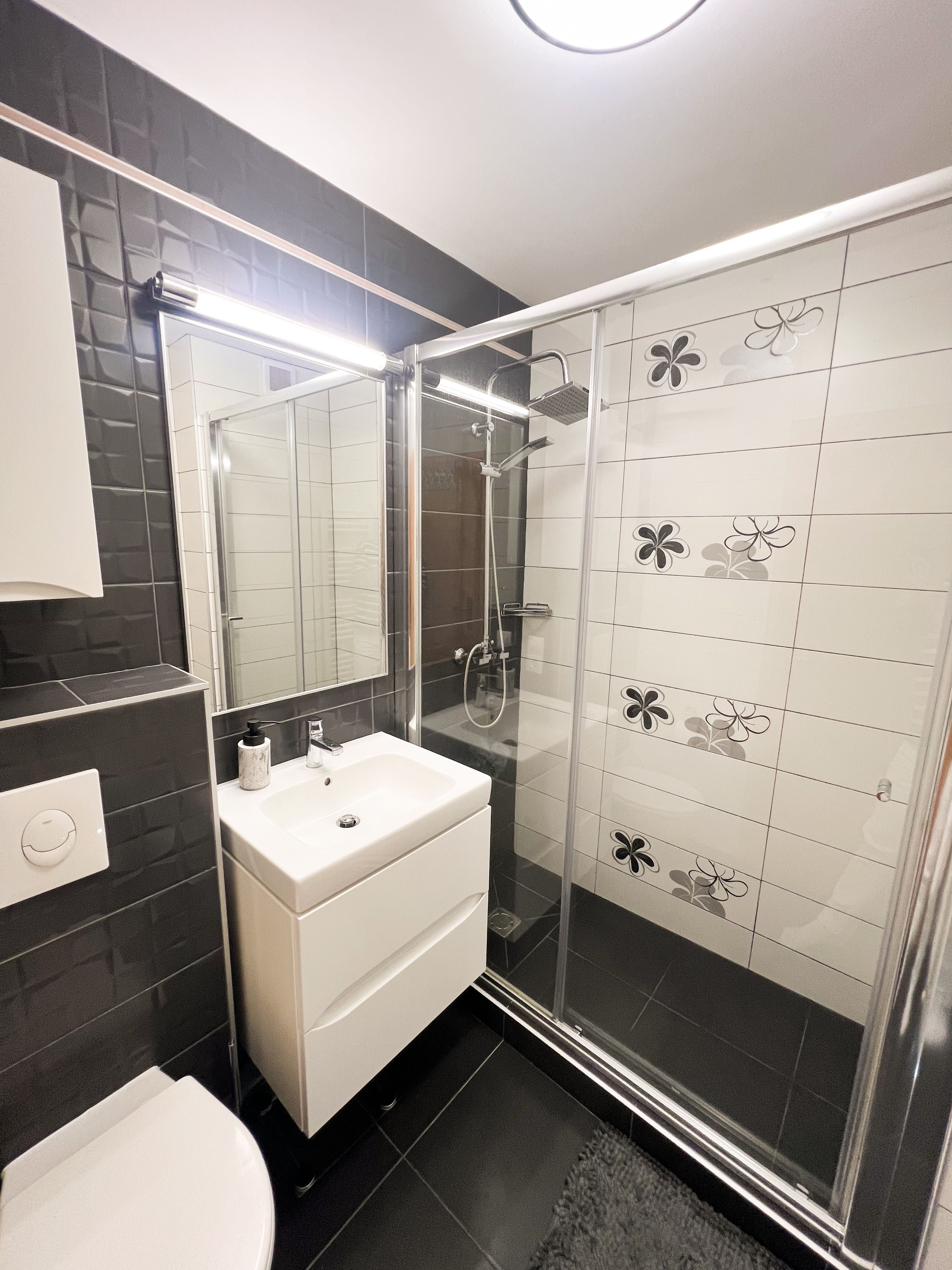 Vand apartament 3 camere mobilat si utilat cartier Sasar