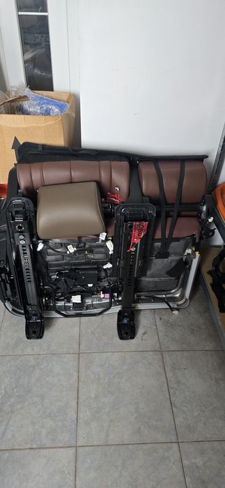 Bancheta Hyundai Santa Fe dupa 2020 -Piele perforată Maro/Incalzire