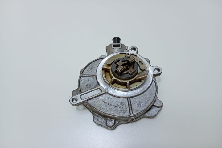 Pompa vacuum 3.0 / 3.2 fsi 06E145100M Audi A6 4F/C6 (facelift) seria