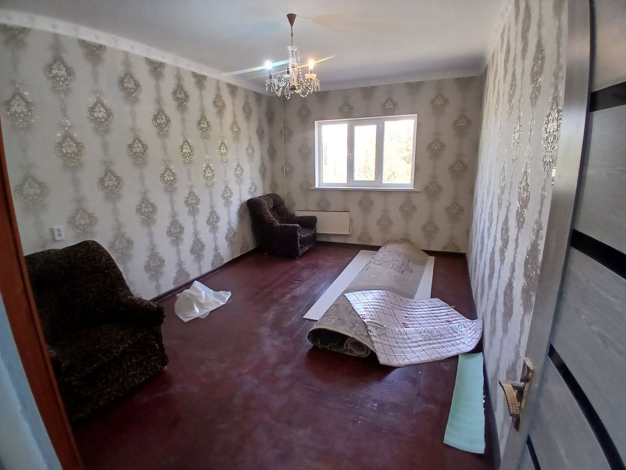 Nuriston gresda kv Sotiladi 2в3/2/4 евроремонт