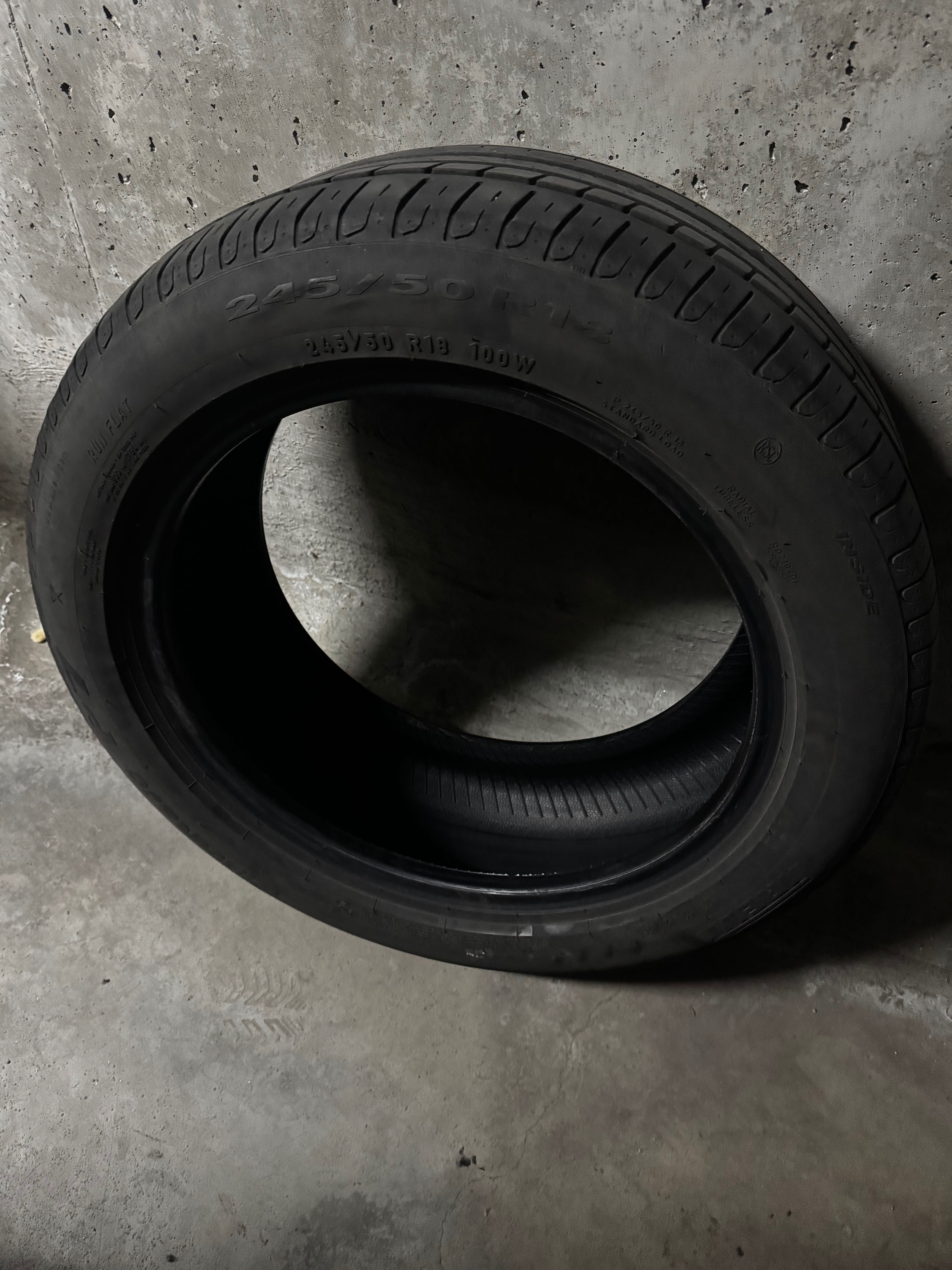 Vând anvelope Pirelli Run Flat vară 245 50 R18