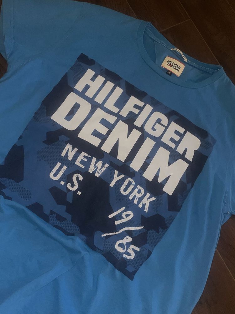 Tommy Hilfiger denim vintage tee
