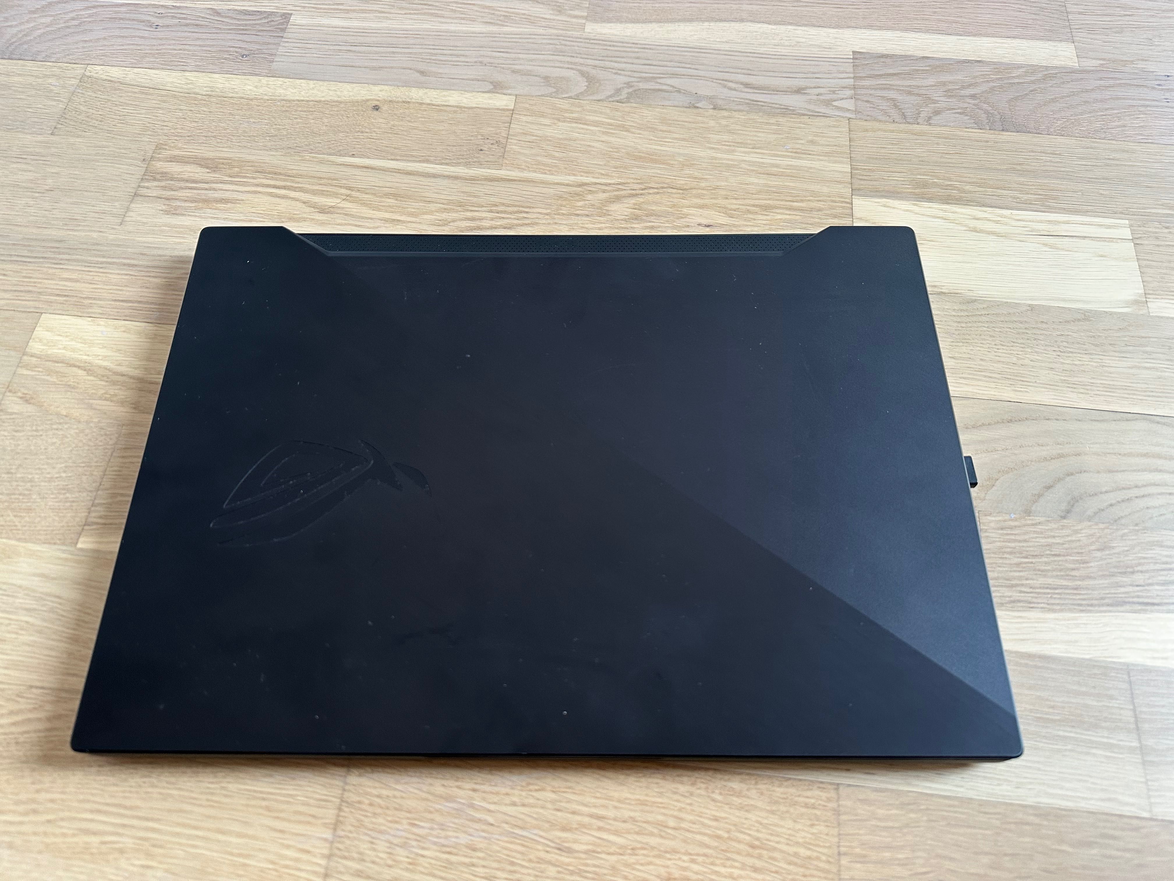 Laptop Asus Zephyrus S GX 502 GW