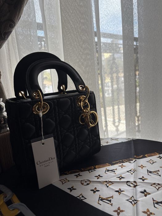 Чанта на Dior-среден размер