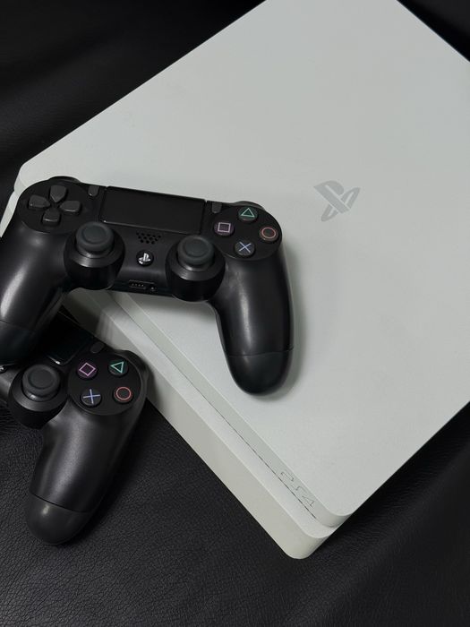 Sony PlayStaton 4 Slim + FC26 в подарок