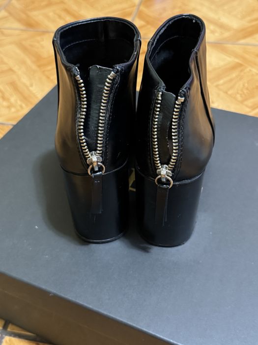 Botine dama Stradivarius in stare foarte buna