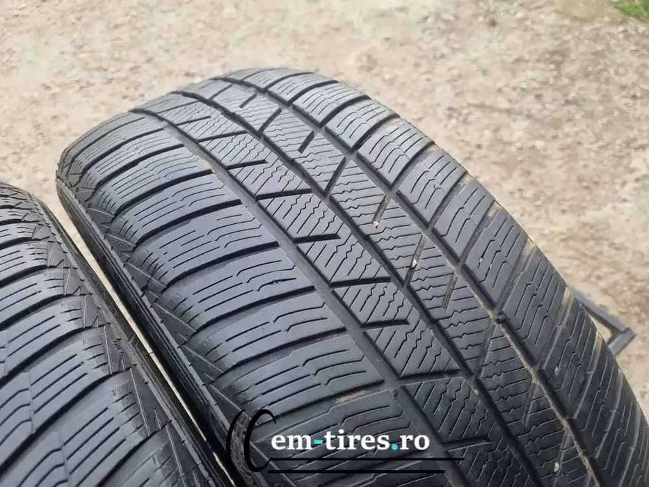 SET 4 Anvelope Iarna 215/55 R17 BARUM Polaris 5 98V