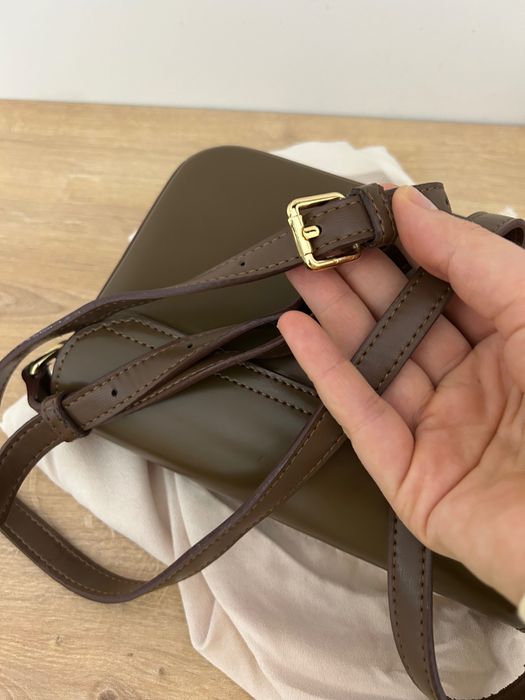 Дамска чанта от естествена кожа