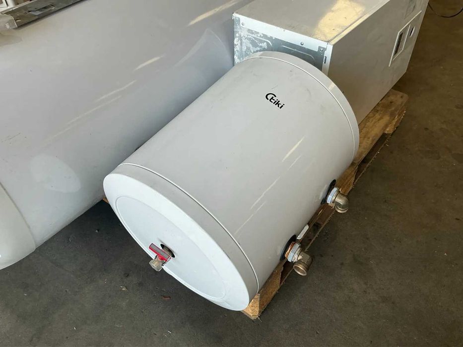 Sistem de căldură aer-apă Panasonic + boiler 284L + boiler 50L