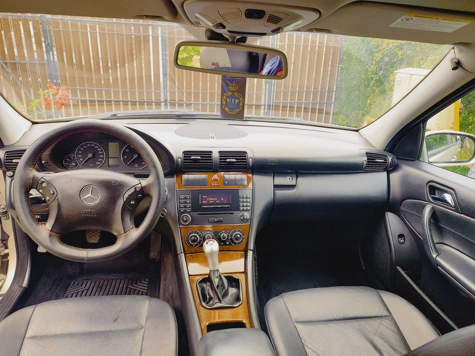 Vând Mercedes w203 impecabil benzina 166000 km