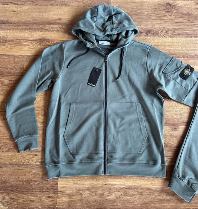 Мъжки,памучен,масленозелен екип Stone Island ГОЛЕМИ РАЗМЕРИ