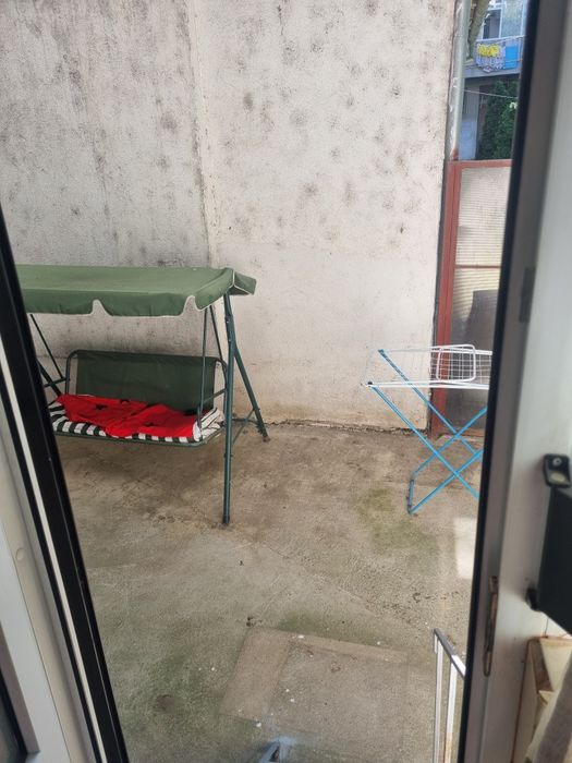 Închiriez apartament