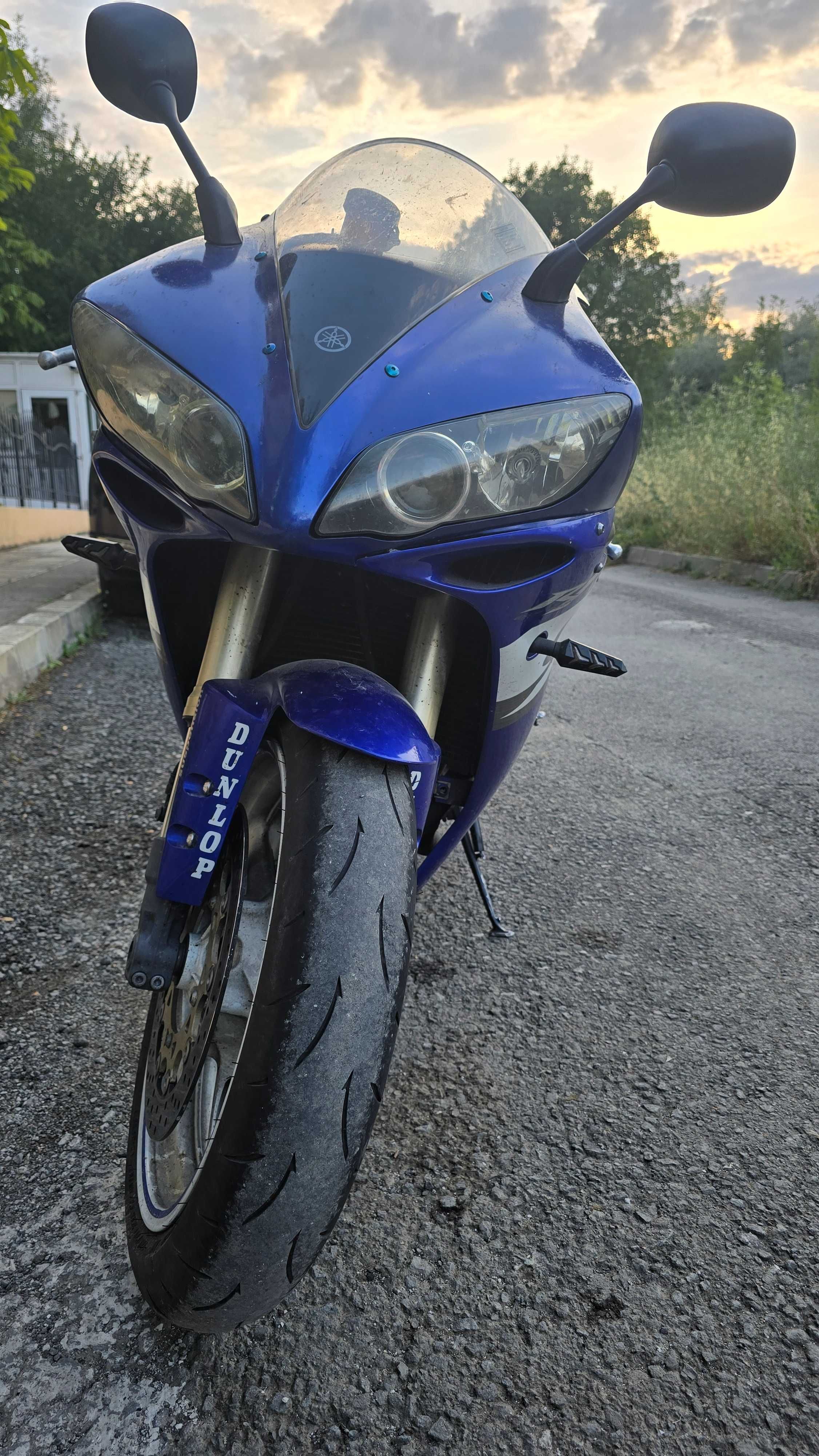 Yamaha YZF-R1 на части