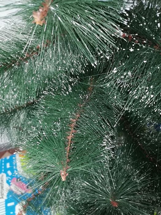 Искусственная ёлка