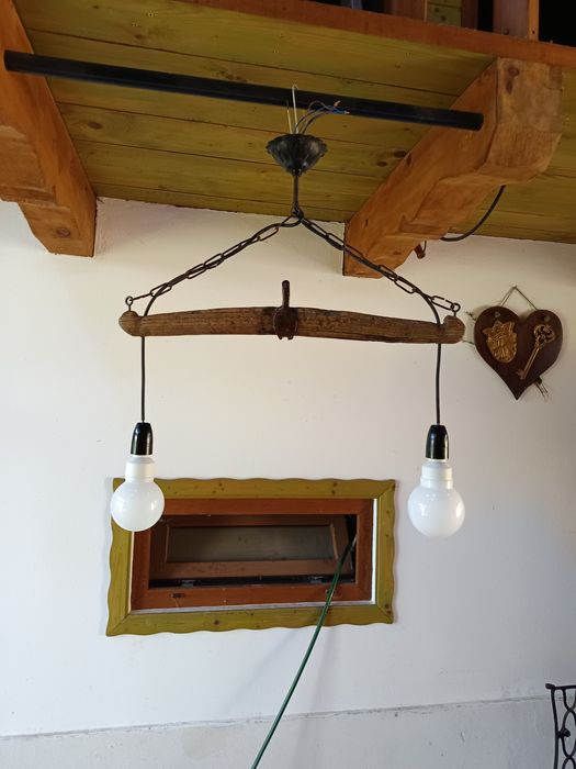 Lampa , Lustra artizanala