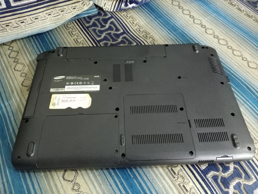 Ноутбук Samsung R538! Core i3!
