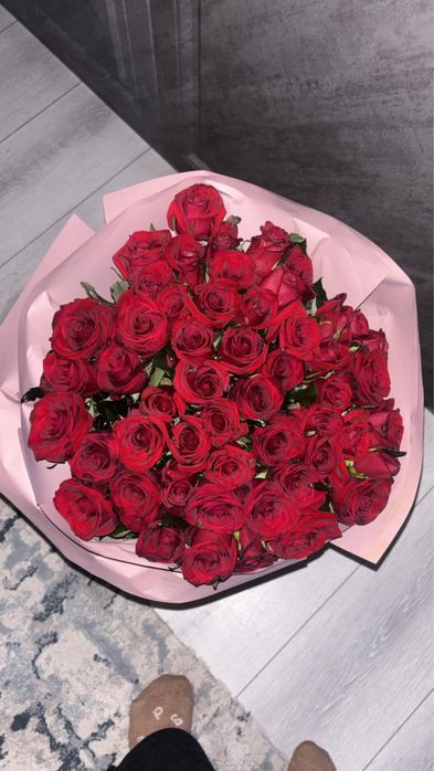 Продам цветы , 51 роз по хорошей цене