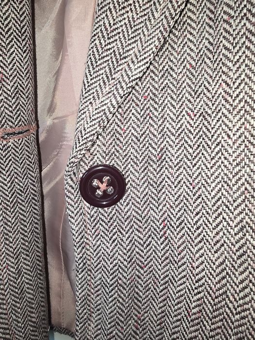 Vând sacou Mango, mărimea S.
Stare impecabila, fără defecte