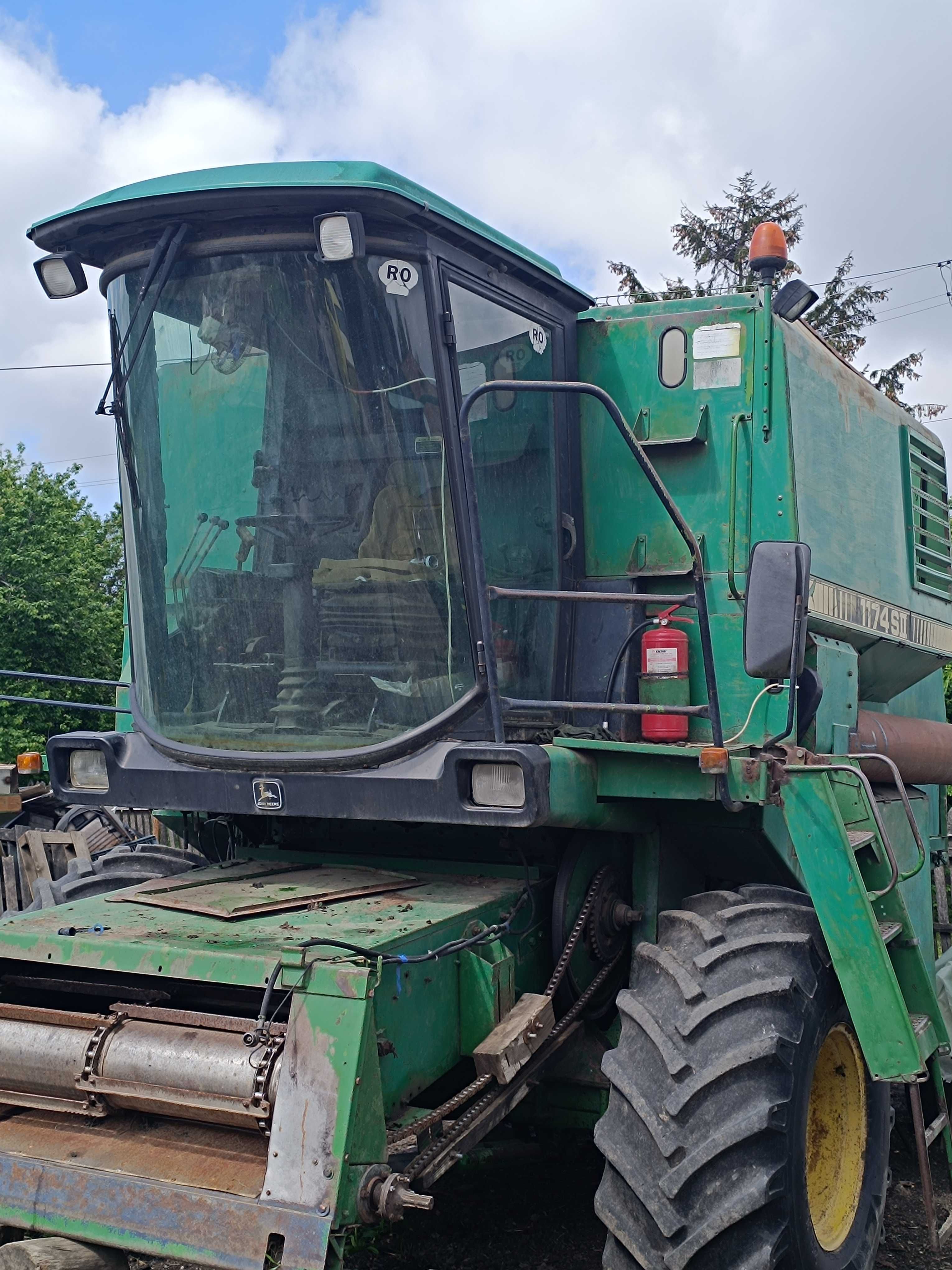 Se vinde John deere1174SII